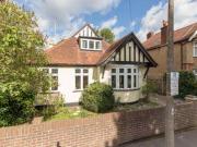 4 Bedrooms Detached house for sale in Mildred Avenue,...