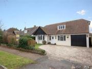 4 Bedrooms Detached house for sale in Mill Road Ave,...
