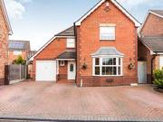 4 Bedrooms Detached house for sale in Mosgrove Close,...