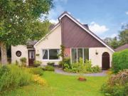 4 Bedrooms Detached house for sale in Newton Crescent,...