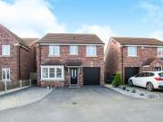 4 Bedrooms Detached house for sale in Nursery Close,...