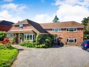 4 Bedrooms Detached house for sale in Old Drive,...