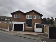 4 Bedrooms Detached house for sale in Old Road,...