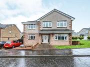 4 Bedrooms Detached house for sale in Perrays Court,...