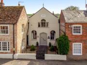 4 Bedrooms Detached house for sale in Ramsbury,...