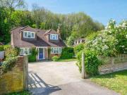 4 Bedrooms Detached house for sale in Rose Industrial...