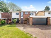 4 Bedrooms Detached house for sale in Ruffetts Way,...