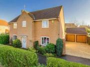 4 Bedrooms Detached house for sale in Savage Croft,...