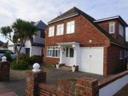 4 Bedrooms Detached house for sale in Seafield Avenue,...