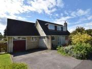 4 Bedrooms Detached house for sale in Selwood Crescent,...