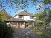 4 Bedrooms Detached house for sale in Smallfield Road,...