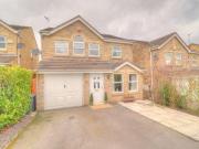 4 Bedrooms Detached house for sale in Spinney Rise,...