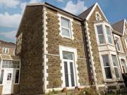 4 Bedrooms Detached house for sale in Springfield...