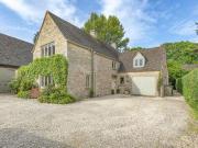 4 Bedrooms Detached house for sale in Station Road,...