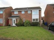 4 Bedrooms Detached house for sale in Stoneway,...