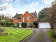 4 Bedrooms Detached house for sale in Sunning Avenue,...