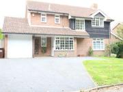 4 Bedrooms Detached house for sale in Tas Combe Way,...