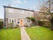 4 Bedrooms Detached house for sale in The Glebe, Queen...