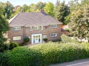 4 Bedrooms Detached house for sale in Trumpington Road,...