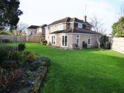 4 Bedrooms Detached house for sale in Twyver Close,...
