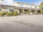 4 Bedrooms Detached house for sale in Waun Road,...