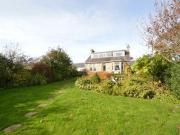 4 Bedrooms Detached house for sale in Whithurst...