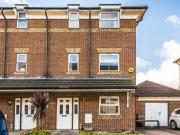 4 Bedrooms End terrace house for rent in Coppetts Road...