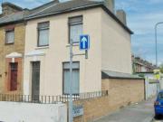 4 Bedrooms End terrace house for rent in Grange Road,...