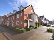 4 Bedrooms End terrace house for sale in Kingfisher...