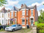 4 Bedrooms End terrace house for sale in Winchester...