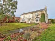 4 Bedrooms Farmhouse for sale in Adsborough, Taunton TA2