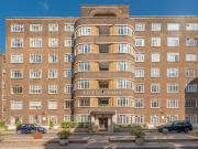 4 Bedrooms Flat for Rent in Adelaide Road | Foxtons