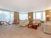4 Bedrooms Flat for rent in Broadwalk Court, Hyde Park...