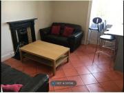 4 Bedrooms Flat for rent in Bruntsfield Place, Edinburgh...