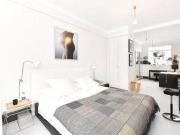 4 Bedrooms Flat for rent in Bryanston Court, George...