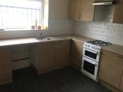 4 Bedrooms Flat for rent in Carlisle Road, Bradford,...