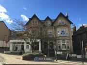 4 Bedrooms Flat for rent in Cheltenham Crescent,...