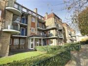 4 Bedrooms Flat for rent in Fir Court, Acorn Walk,...