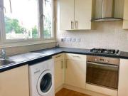 4 Bedrooms Flat for rent in Fortrose Gardens, London SW2