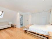 4 Bedrooms Flat for rent in Glencairn Drive, London W5