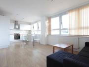 4 Bedrooms Flat for rent in Knatchbull Road, Camberwell SE5