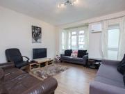 4 Bedrooms Flat for rent in Oaklands Estate, London SW4