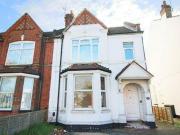 4 Bedrooms Flat for rent in Pinner Road, North Harrow,...