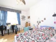 4 Bedrooms Flat for rent in Prince Of Wales Road, Chalk...