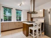 4 Bedrooms Flat for rent in Sutton Court, Fauconberg...