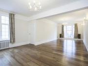 4 Bedrooms Flat for sale in Berkeley Court, Marylebone...