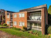 4 Bedrooms Flat for sale in The Spinney, Hertford SG13