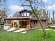 4 Bedrooms for rent in 1 Grange Road, Crawley RH10