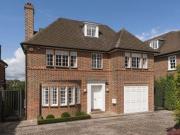 4 Bedrooms for rent in Church Mount, Hampstead Garden...