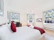 4 Bedrooms for rent in Great Cumberland Place, London W1H